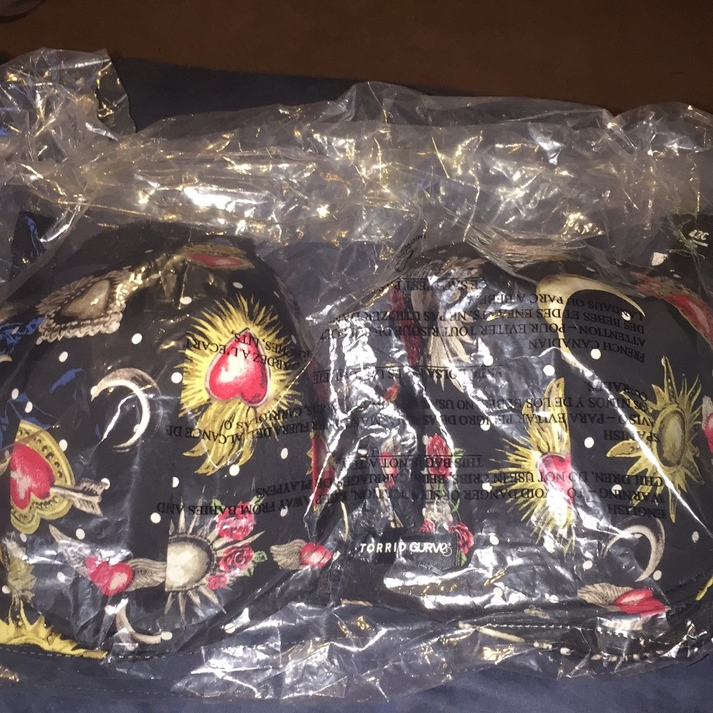🆕Torrid Sacred Heart Bra ♥️ - Picture 3 of 6